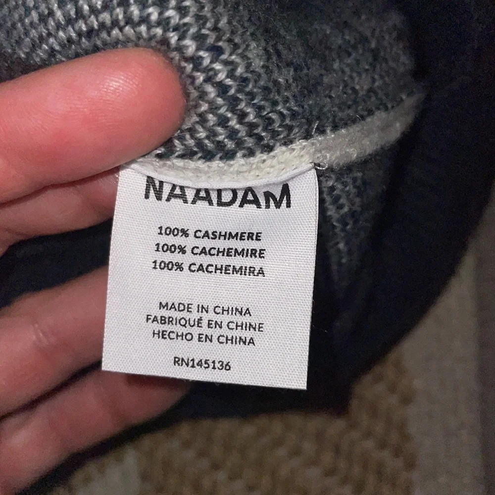 NAADAM Cashmere Sweater with Snowy Forest - Picture 5 of 5